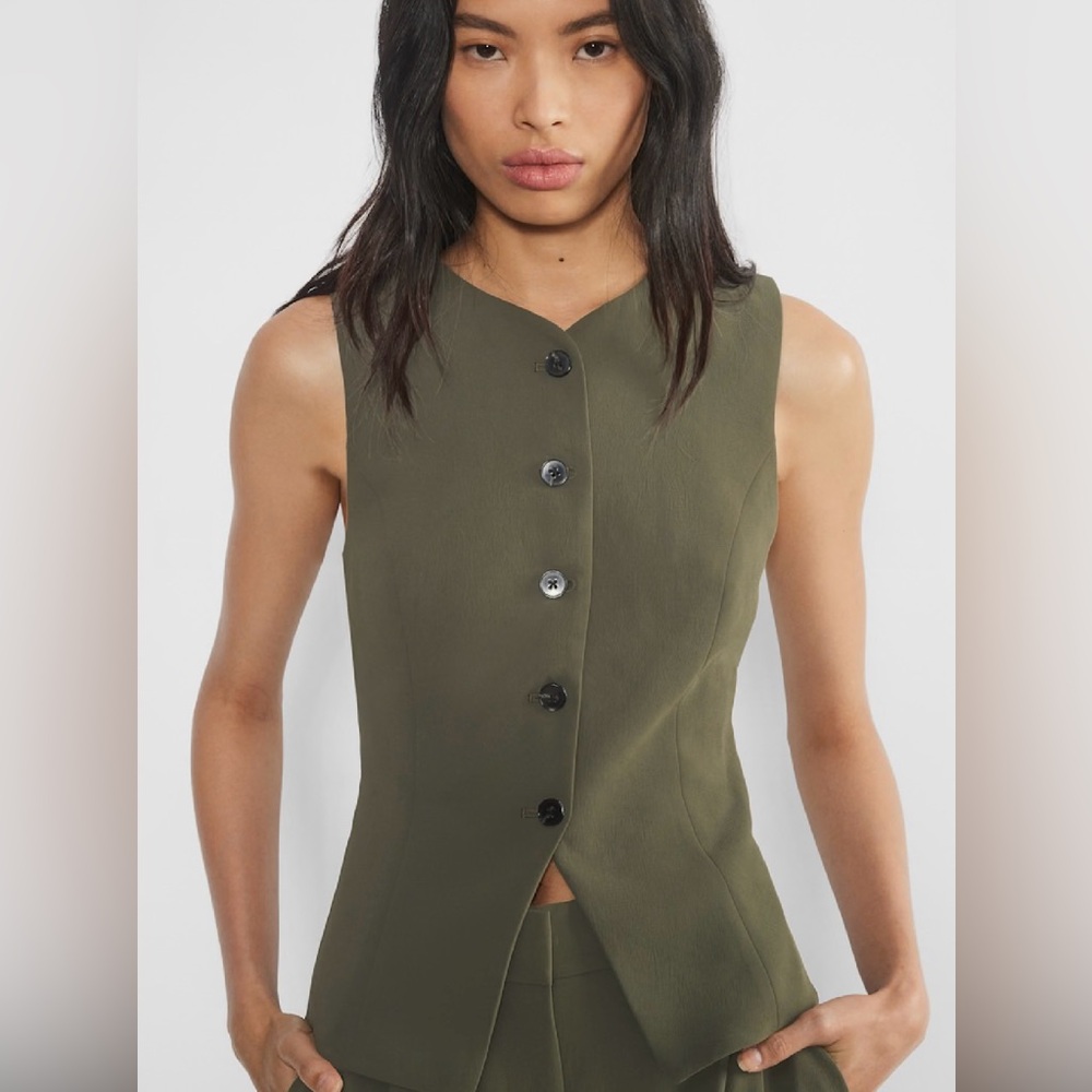 Aritzia Button-Up Vest